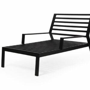 Chaise Tróia com estrutura de alumínio e pintura eletrostática